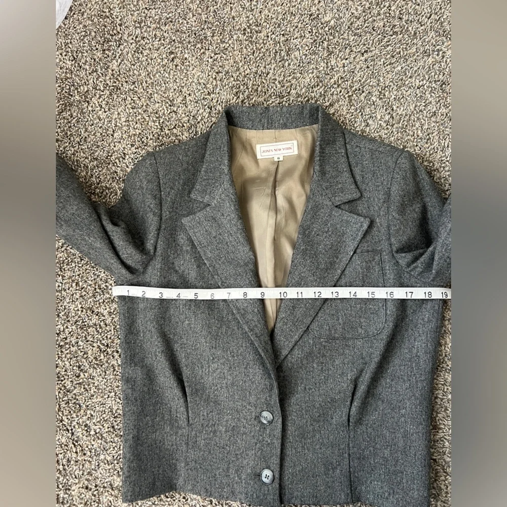 Jones New York Vintage‎ Chic Aline Skirt and Jacket Gray